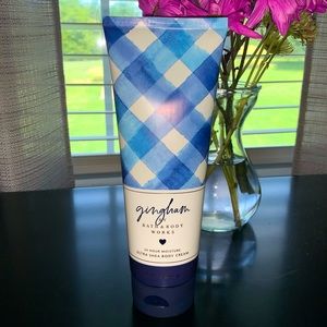 NWT Gingham Ultra Shae Body Cream